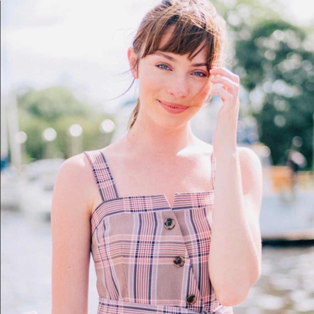 Gal Meets Glam button dress
